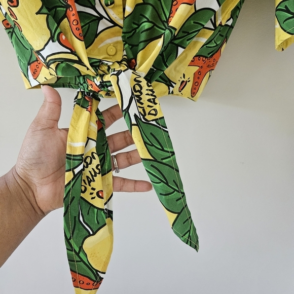 Alessandro Enriquez Lemon Print Short Sleeve Front Tie Blouse IT 42 - Picture 7 of 9